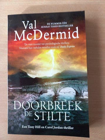 Doorbreek de stilte - Val McDermid 9789021041841, Verzenden