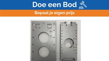 Bieden: Sharp Universal Heavy-Duty Wall Mount Bracket for 1, Ophalen of Verzenden, Nieuw