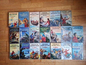 Enid Blyton / Eileen A. Soper - Five on a Treasure Island -