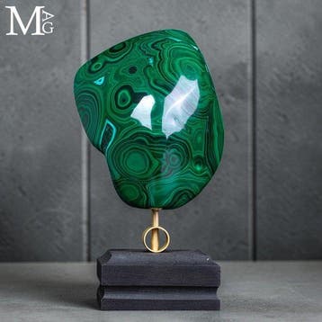 Malachite verte éclatante avec des bandes concentriques