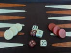 Jeu de société - Jeu de backgammon de luxe dans une mallette