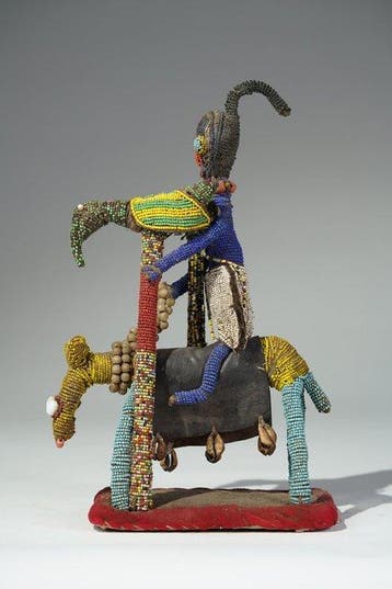 Een kralensculptuur - Yoruba - Nigeria (Zonder minimumprijs)