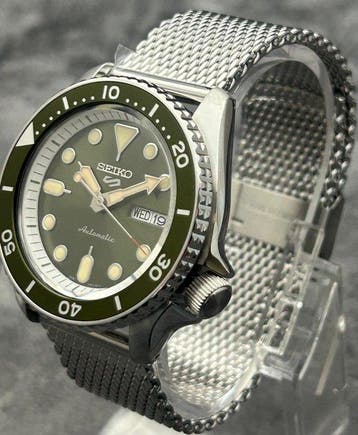 Seiko - 5 Sports Green Sunburst Dial - Zonder minimumprijs -, Nieuw