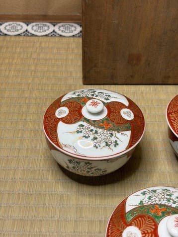 Japanse Imari-porselein met deksel Sencha-kom-set – Kin-e en, Antiek en Kunst