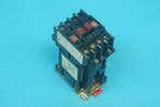 Telemecanique LP1-D123BA65 3 pole contactor 24 VDC coil with, Ophalen of Verzenden