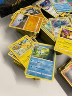 Pokémon - 2500 Mixed collection - Sword & Shield - Astral, Hobby en Vrije tijd, Nieuw