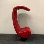 akoestische belstoel met glazen zijwanden en elektra punt,