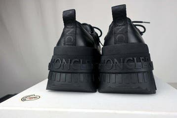 Moncler - Black Mon Wallabee Oxfords - Veterschoenen - Maat:, Nieuw
