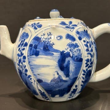 Théière - Porcelaine - Théière au lotus Kangxi