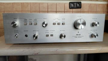 Akai - AM 2400 Solid state geïntegreerde versterker, Nieuw