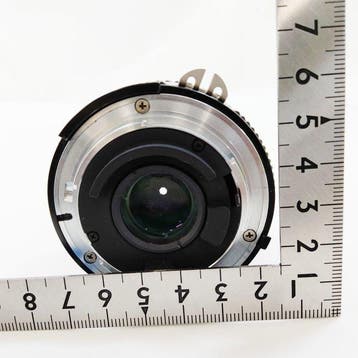 Nikon Nikkor 28mm 1:2.8 Objectif d’appareil photo