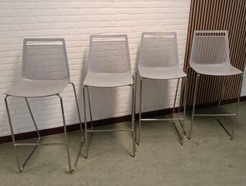 Gaber - Stefano Sandona - Stoel (4) - Akami - Plastic,