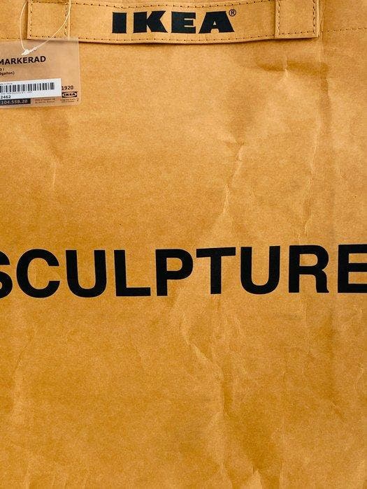 IKEA - Virgil Abloh - Ikea - sculptuur, “Sculpture” bag - 44, Antiquités & Art, Antiquités | Meubles | Chaises & Canapés