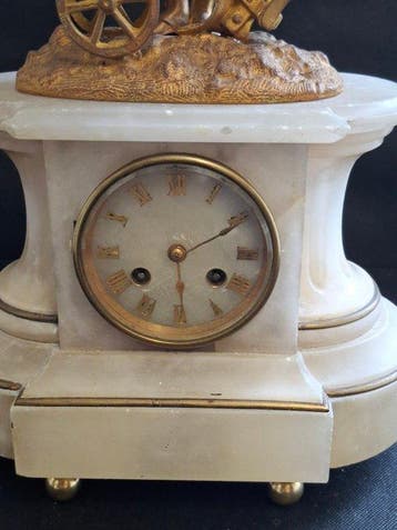 Figurale pendule - Albast, Messing - 1850-1900