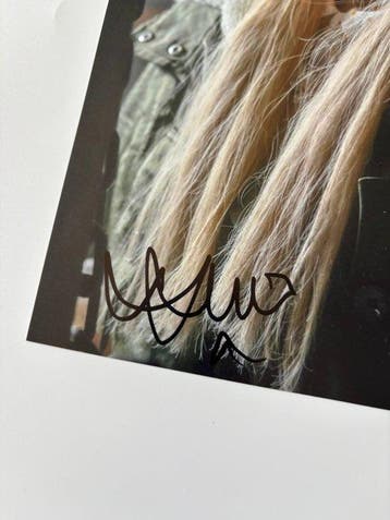 Winx - Signed by Hannah van der Westhuysen, Nieuw