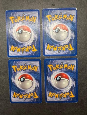 Pokémon - 4 Card - Venusaur, Charizard, Blastoise Foil -, Nieuw