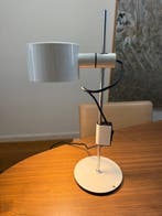 Conelight - Tafellamp - Q - IJzer - Ronald Homes