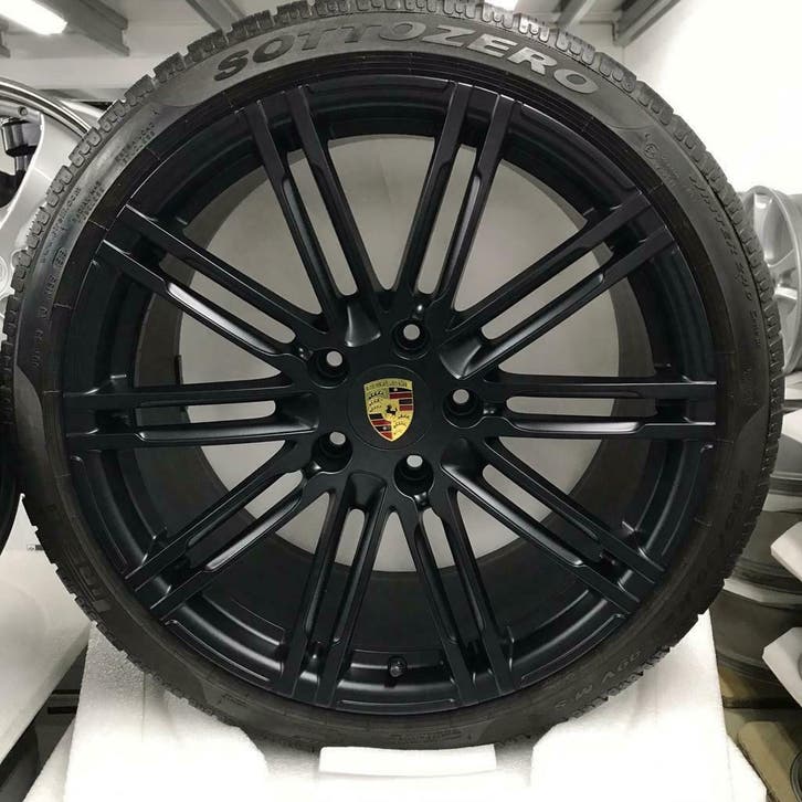 Porsche 991 4S/Boxster/Cayman 20” Turbo III zwart met banden, Autos : Pièces & Accessoires, Pneus & Jantes, Enlèvement
