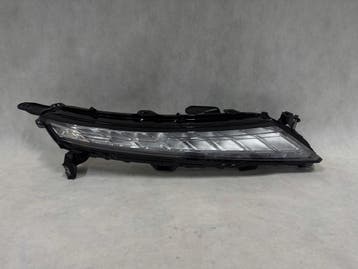 Mitsubishi Eclipse Cross LIFT 21 - Full LED DRL rechts, Verzenden, Gebruikt