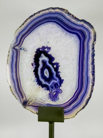 Very unique purple agate slice on stand Gepolijste - Hoogte: