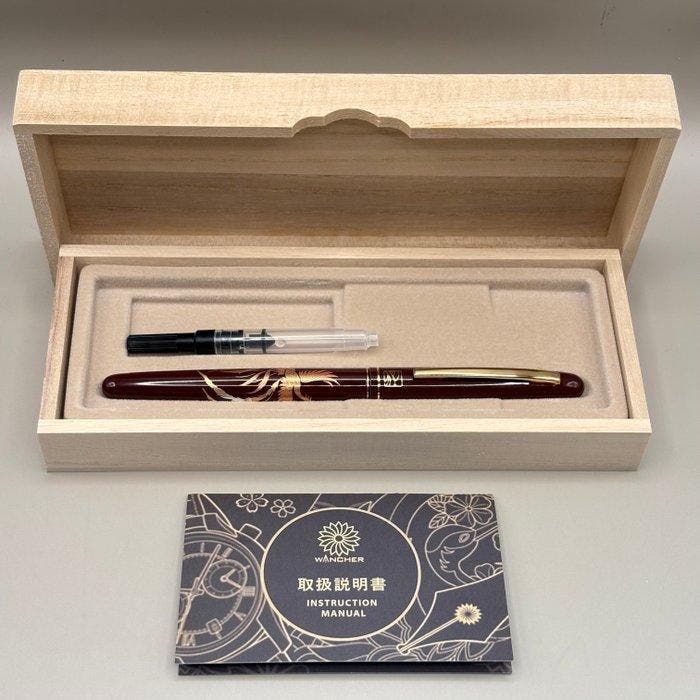 Kuretake & Wancher - Maki-e with Phoenix Motif - Stainless, Verzamelen, Pennenverzamelingen