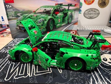 Lego Set - 42224 - Technic - Porsche 911 GT3 R & REXY AO