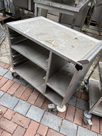 Serveerwagen met Vakken 51 x 83 x 85cm (B x D x H) Wordt sch, Ophalen of Verzenden