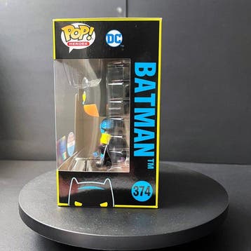 Funko - Funko Pop DC Batman Blacklight #374 Toy Tokyo China
