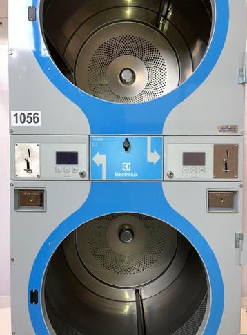 Electrolux T5300S industriële duodroger 2x14 kg, Ophalen