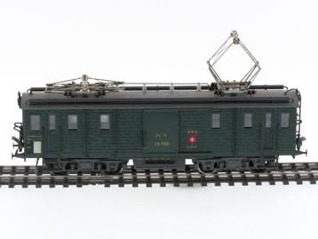 Schaal H0 SMF AG A312A/2 bagagerijtuig Fe 4/4 van de SBB...., Hobby en Vrije tijd, Modeltreinen | H0, Ophalen of Verzenden, Zo goed als nieuw