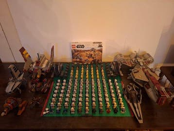 Lego Set - Star Wars - Vehicles & Minifigures Collection
