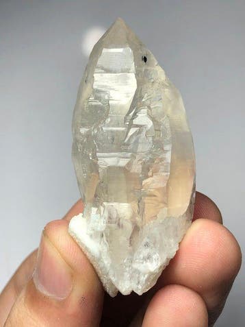 Kwarts kristal met aansluitingen Kristal - Hoogte: 57 mm -