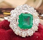 Ring - 18 karaat Witgoud Smaragd - Diamant, Handtassen en Accessoires, Ringen, Nieuw