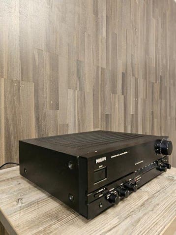 Philips - DFA 888 Solid state geïntegreerde versterker