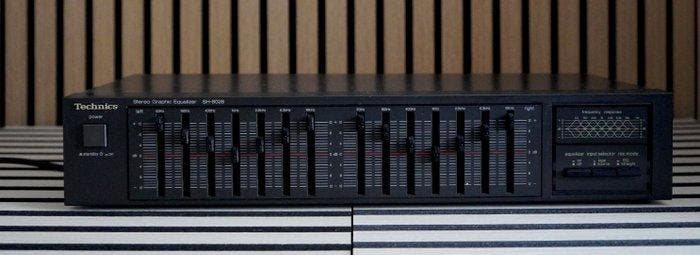 Technics - SH-8026 Stereo Graphic Equalizer Equalizer, TV, Hi-fi & Vidéo, Radios