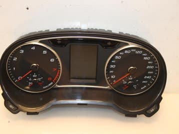 Kilometerteller KM Audi A1 O70218