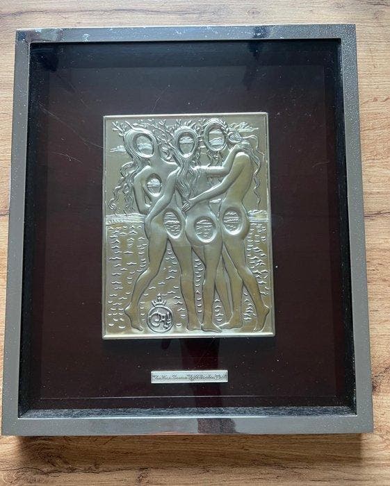Salvador Dali (1904-1989) - Relief, Las Tres Gracias - 221, Antiquités & Art, Antiquités | Autres Antiquités