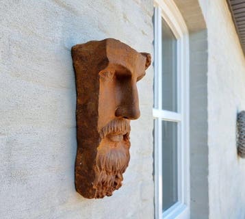 Beeldje - Mythical face - wall art - IJzer, Antiek en Kunst