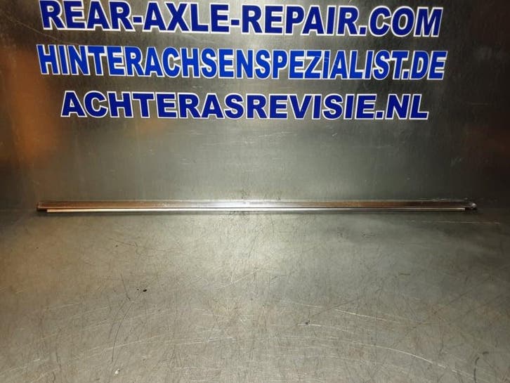 Deurlijst rechterportier Opel Manta A, chroom, zonder rub..., Autos : Pièces & Accessoires, Carrosserie & Tôlerie, Envoi