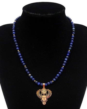 Lapis lazuli - Egyptische halsketting – gevleugelde scarabee