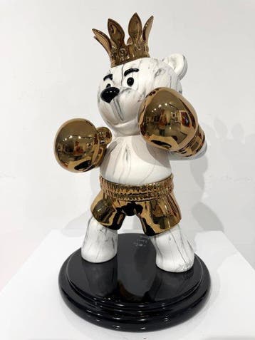 Van Apple - The Boxing Bear Bronze - Large