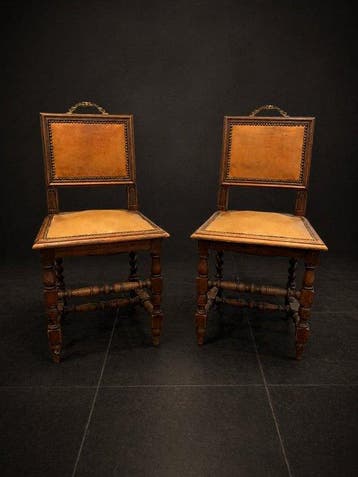 Stoel (2) - Hout