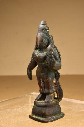 Statue miniature antique de la déesse Andal Devi - environ, Antiquités & Art