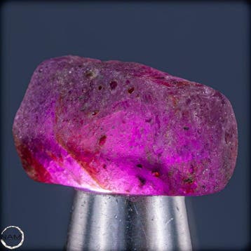 Natuurlijke padparadscha-kleurige saffier – uitzonderlijk