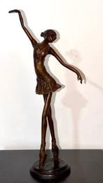 Abdoulaye Derme - sculptuur, Danseuse grâce en mouvement -, Antiek en Kunst