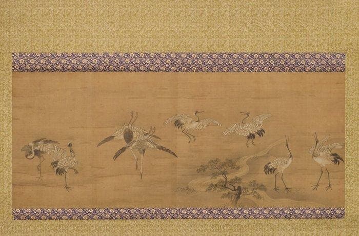 Hangende rol met parende, dansende kraanvogels -, Antiek en Kunst, Antiek | Overige Antiek