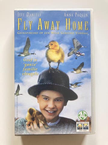 FLY AWAY HOME (VHS), Cd's en Dvd's, Gebruikt