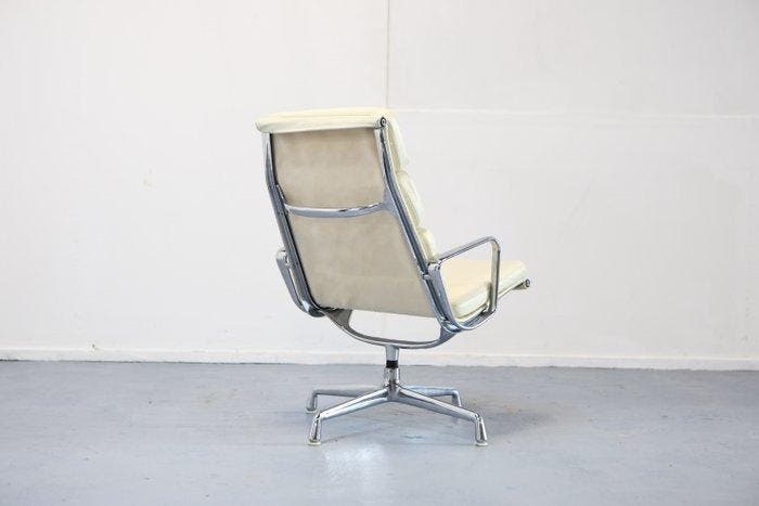 Herman Miller - Charles & Ray Eames - Fauteuil - EA216 soft, Antiquités & Art, Art | Objets design