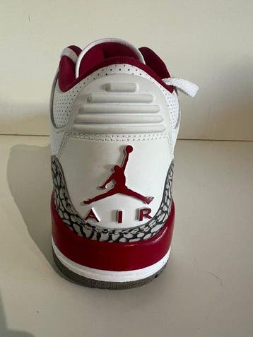 Nike - Air Jordan 3 Retro - Sneakers - Maat: EU 42.5, Nieuw