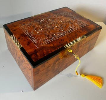 Boîte à bijoux - Bois de thuya